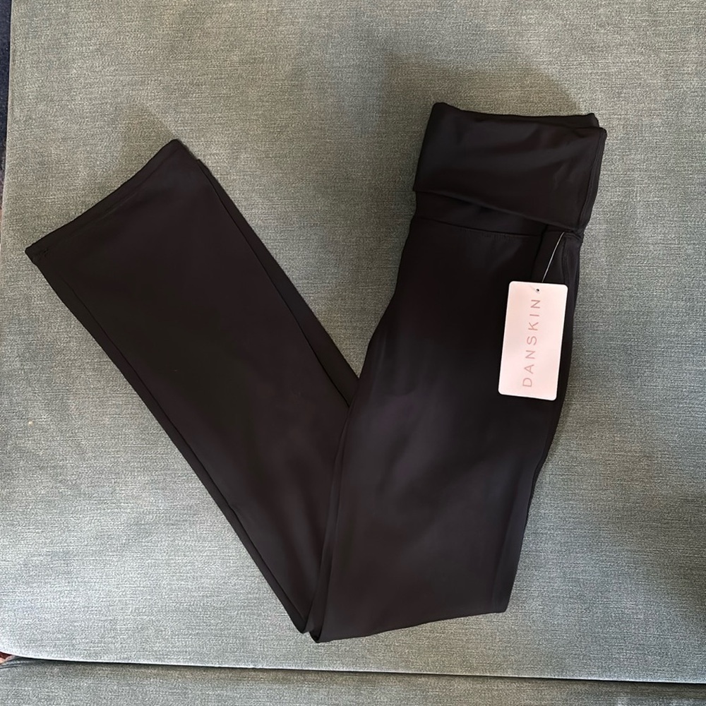 Danskin Flared Yoga Pants